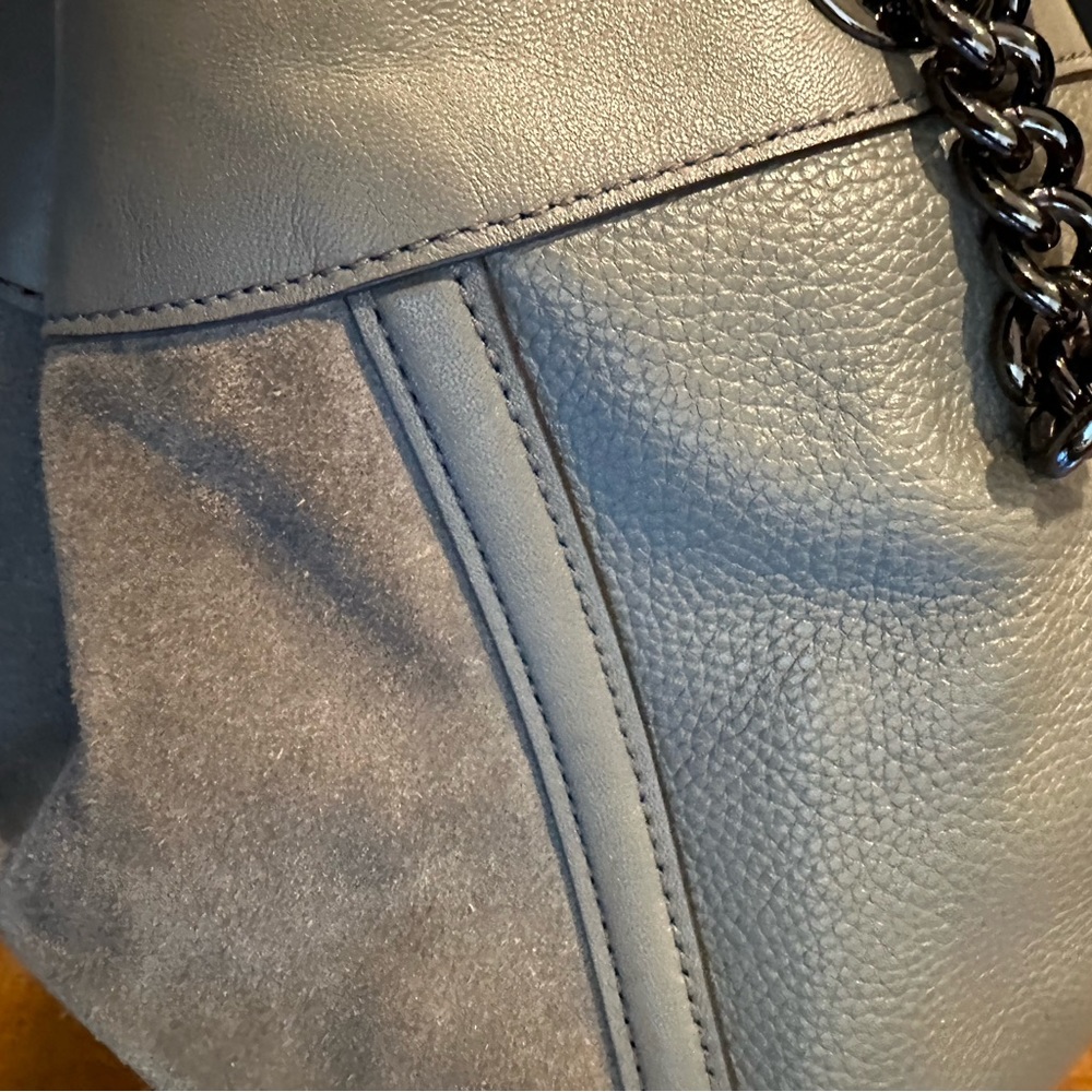 Barely used suede & leather Coach purse - Picture 4 of 12